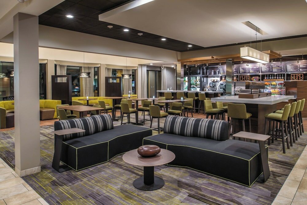 Фото Courtyard by Marriott Seattle Southcenter