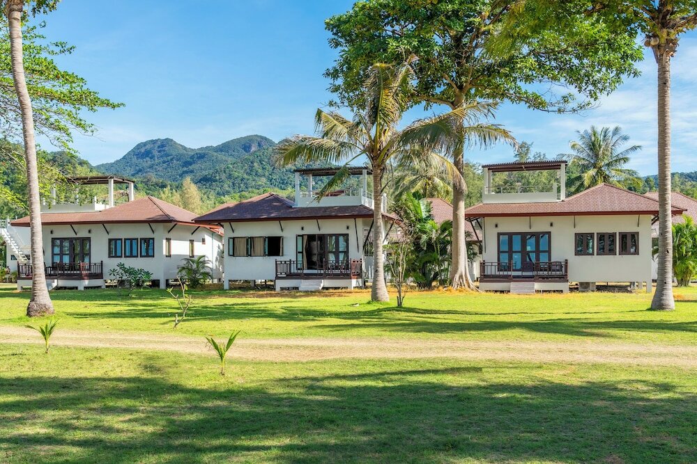 Фото Koh Chang Long Stay Resort