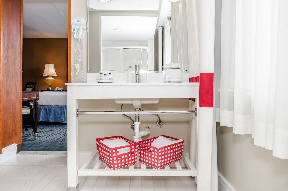 Фото Metro Points Hotel