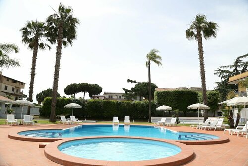 Гостиница Hotel Barbarella в Варкатуро