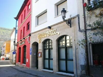 Гостиница Hotel Iguarena в Риохе