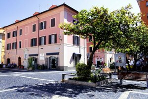 отель Bed and Breakfast Piazza Fratti