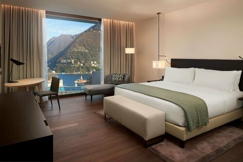 Гостиница Hilton Lake Como в Комо