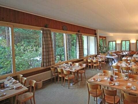 Гостиница Youth Hostel Lugano Savosa в Лугано