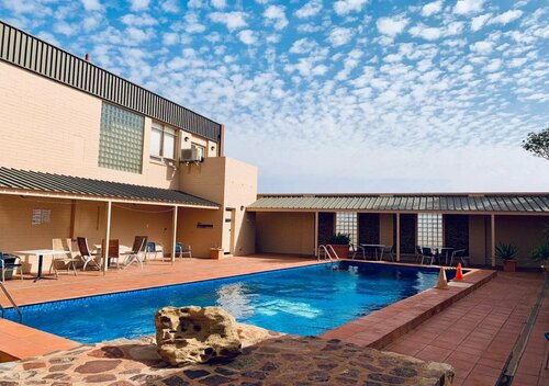 Гостиница Desert Cave Hotel в Кубер-Педи