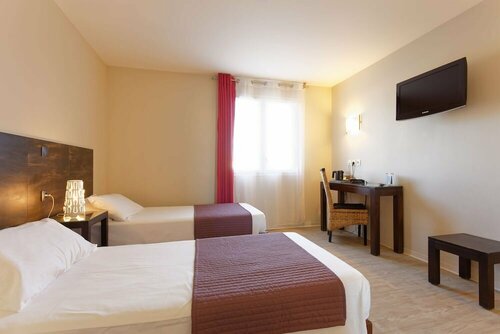 Гостиница Kyriad Perpignan Sud в Перпиньяне