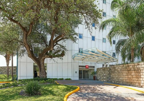 Гостиница Ibis Monterrey Valle в Монтеррее