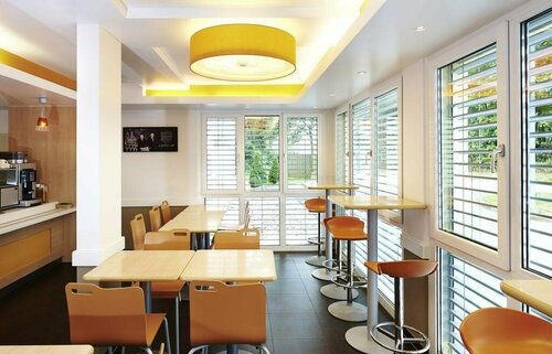 Гостиница ibis budget Basel Pratteln в Листале