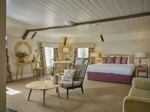 Гостиница Barns Hotel в Бедфорде