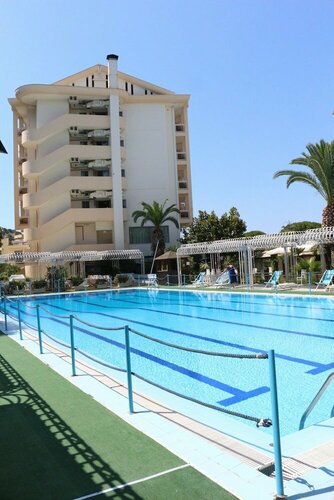 Гостиница Hotel Mirasole International в Гаэте