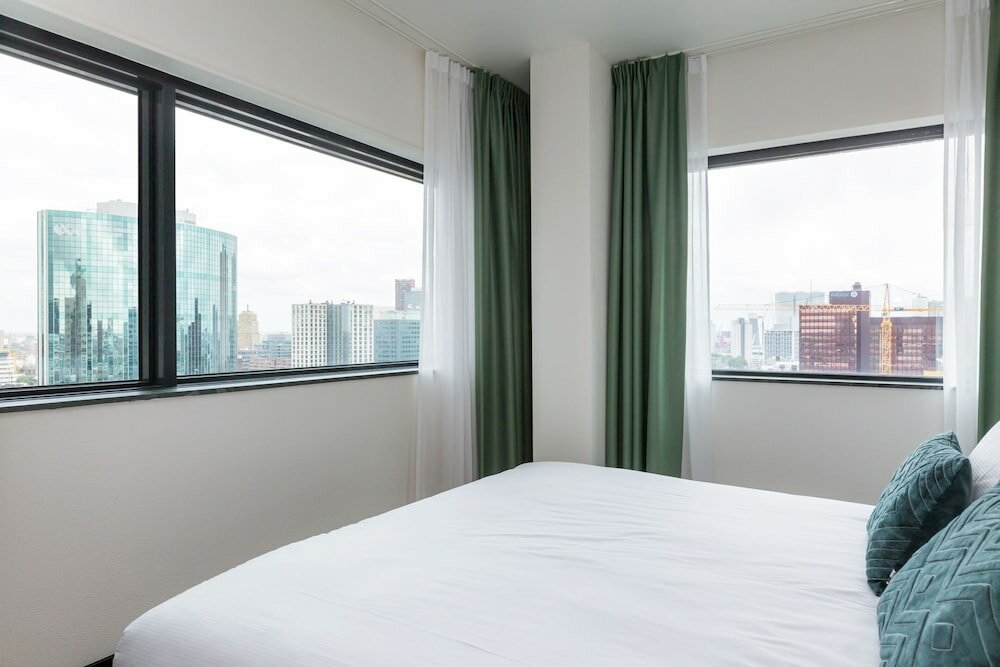 Фото The James Hotel Rotterdam