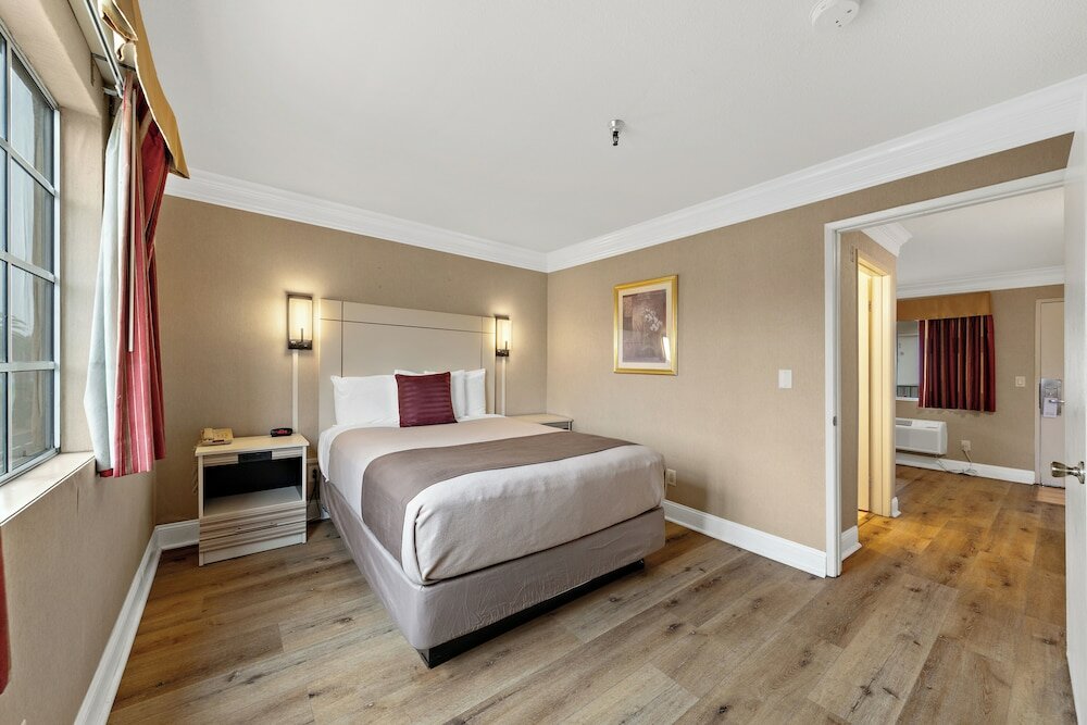 Фото Americas Best Value Inn San Clemente Beach