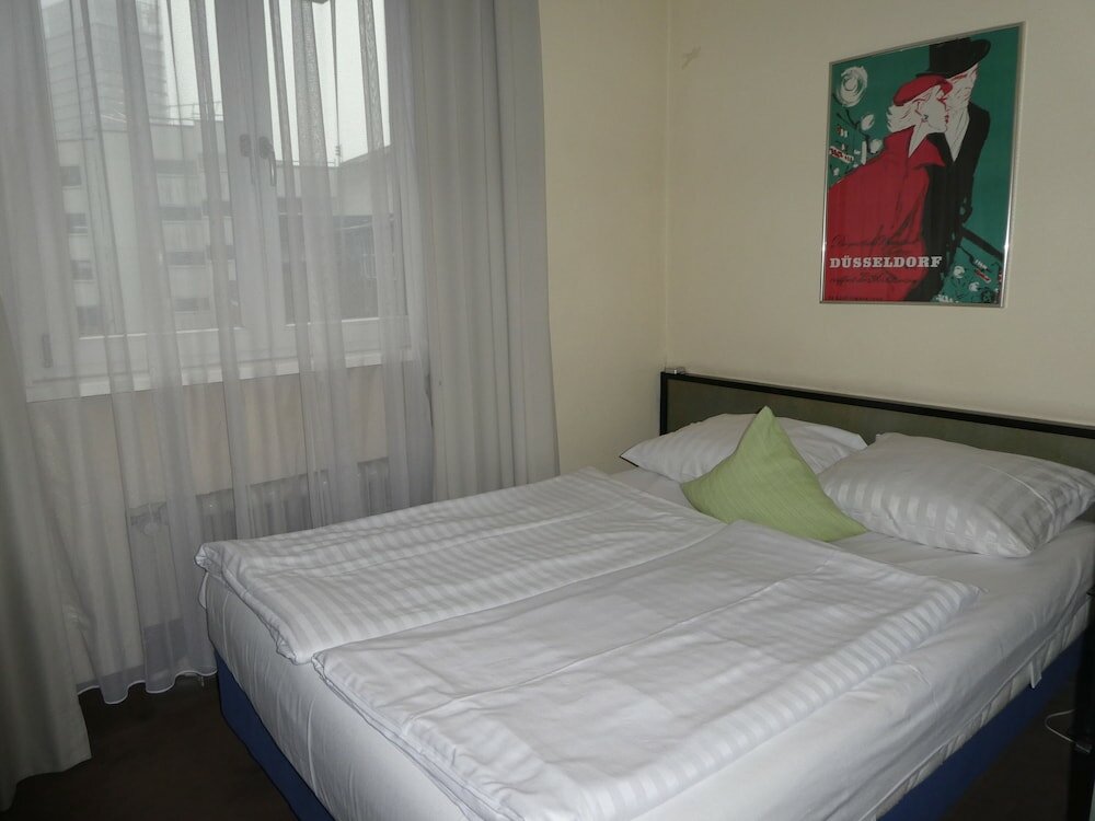 Фото Monopol Hotel