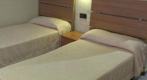 Гостиница Hostal Bisbal в Провинции Валенсия