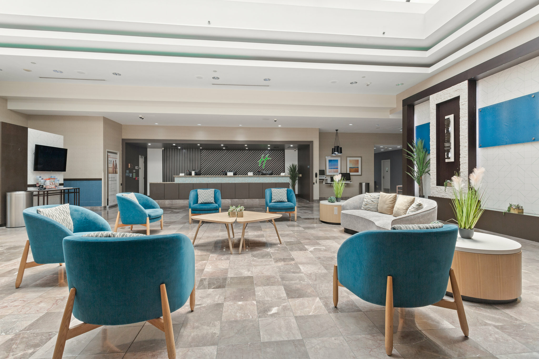 Фото Holiday Inn Tampa Westshore - Airport Area, an Ihg Hotel