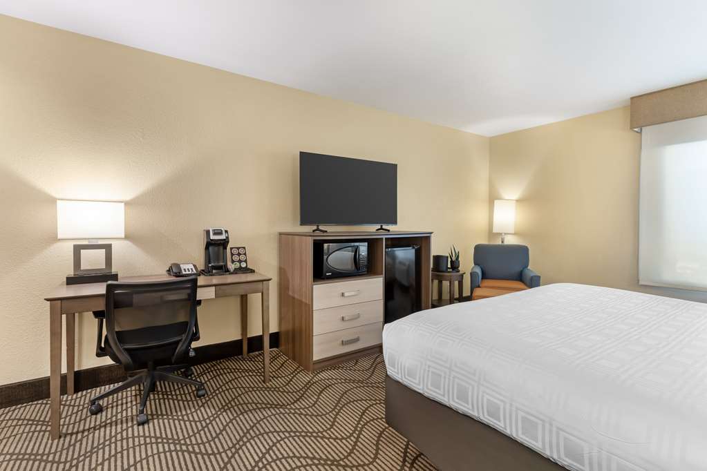Фото Best Western Plus Heritage Inn