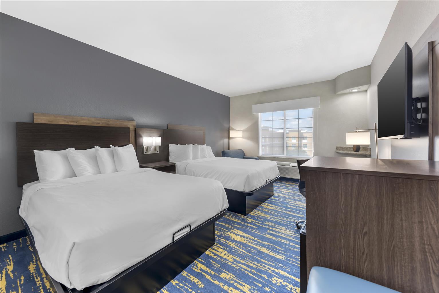Фото SureStay Plus Hotel by Best Western San Antonio SeaWorld