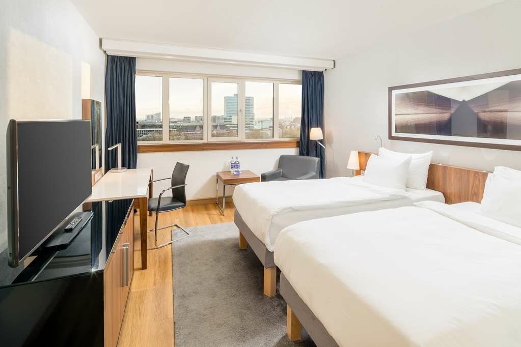 Фото Radisson Blu Hotel, Hamburg