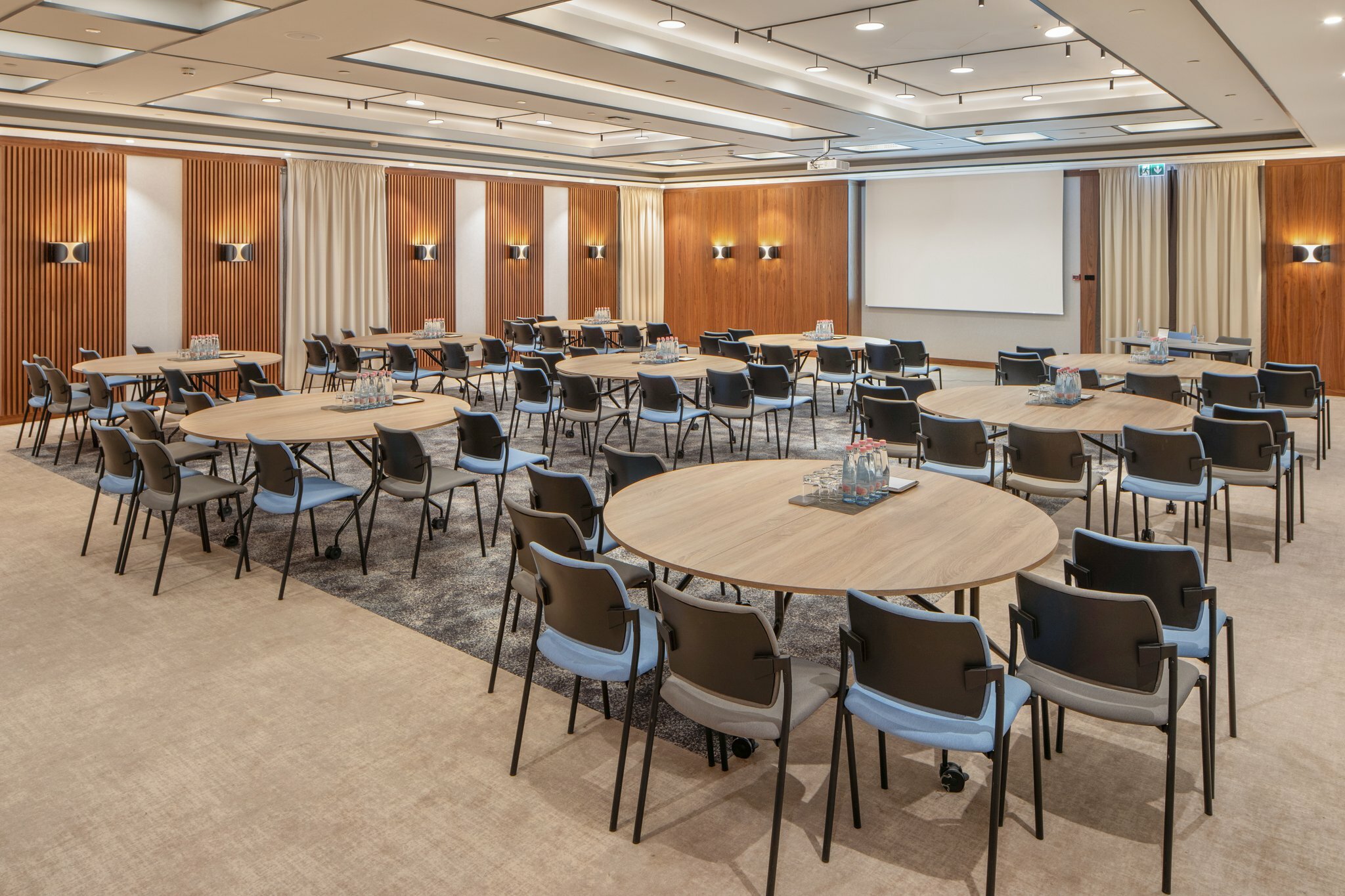 Фото Crowne Plaza Budapest, an Ihg hotel