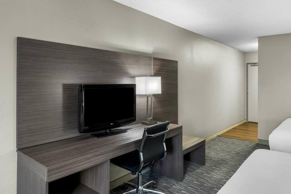 Фото SureStay Hotel by Best Western SeaTac Airport North