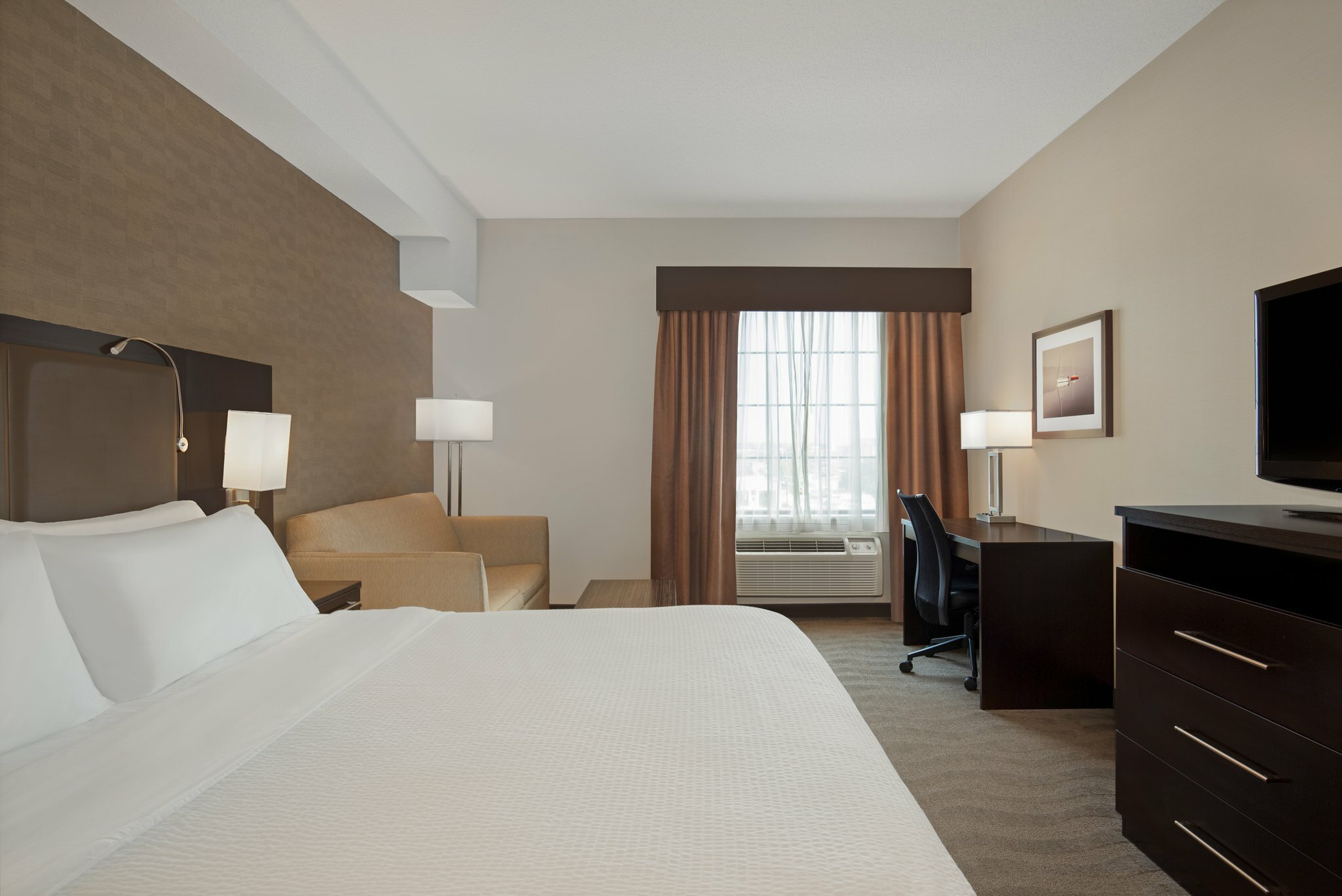 Фото Holiday Inn Express Hotel & Suites Barrie, an Ihg Hotel