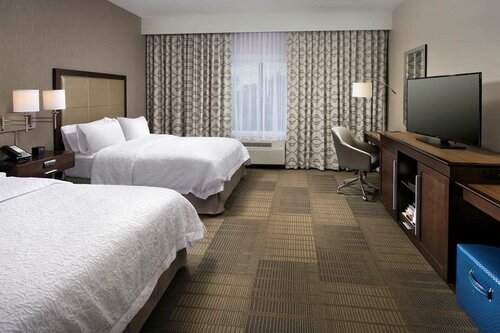 Гостиница Hampton Inn & Suites Falls Church в Арлингтоне
