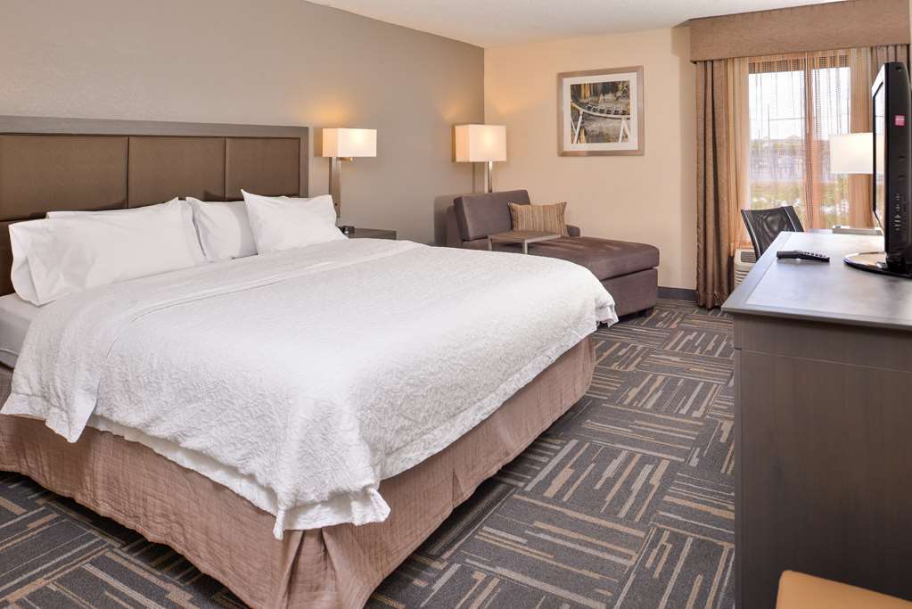 Фото Hampton Inn closest to Universal Orlando