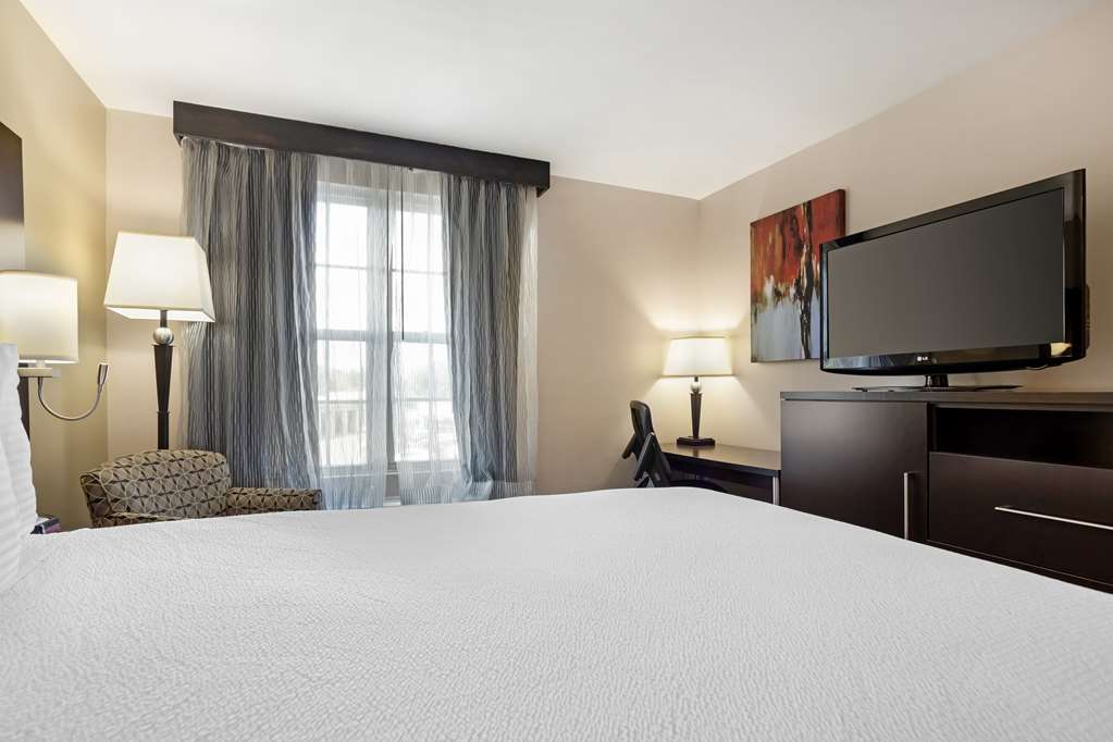 Фото Best Western Plus Fairfield Hotel