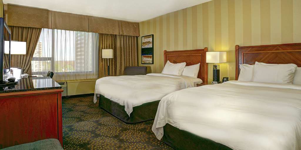Фото DoubleTree by Hilton Hotel London Ontario