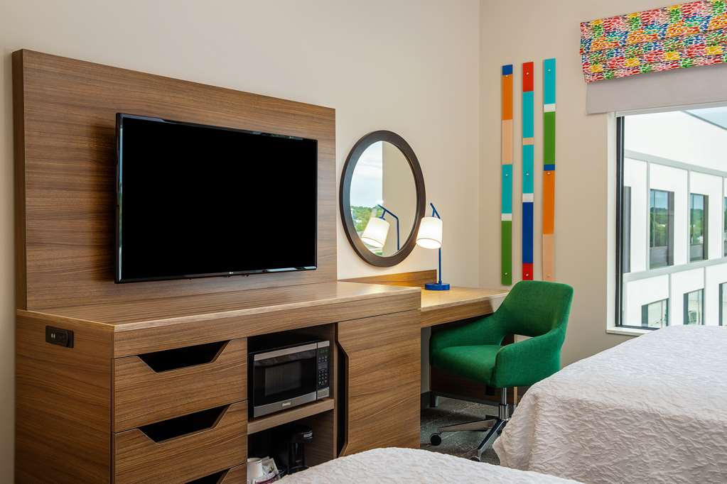 Фото Hampton Inn & Suites Raleigh Midtown