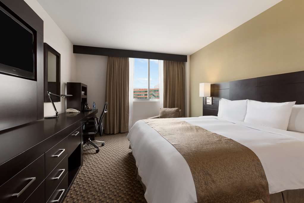 Фото DoubleTree by Hilton Queretaro
