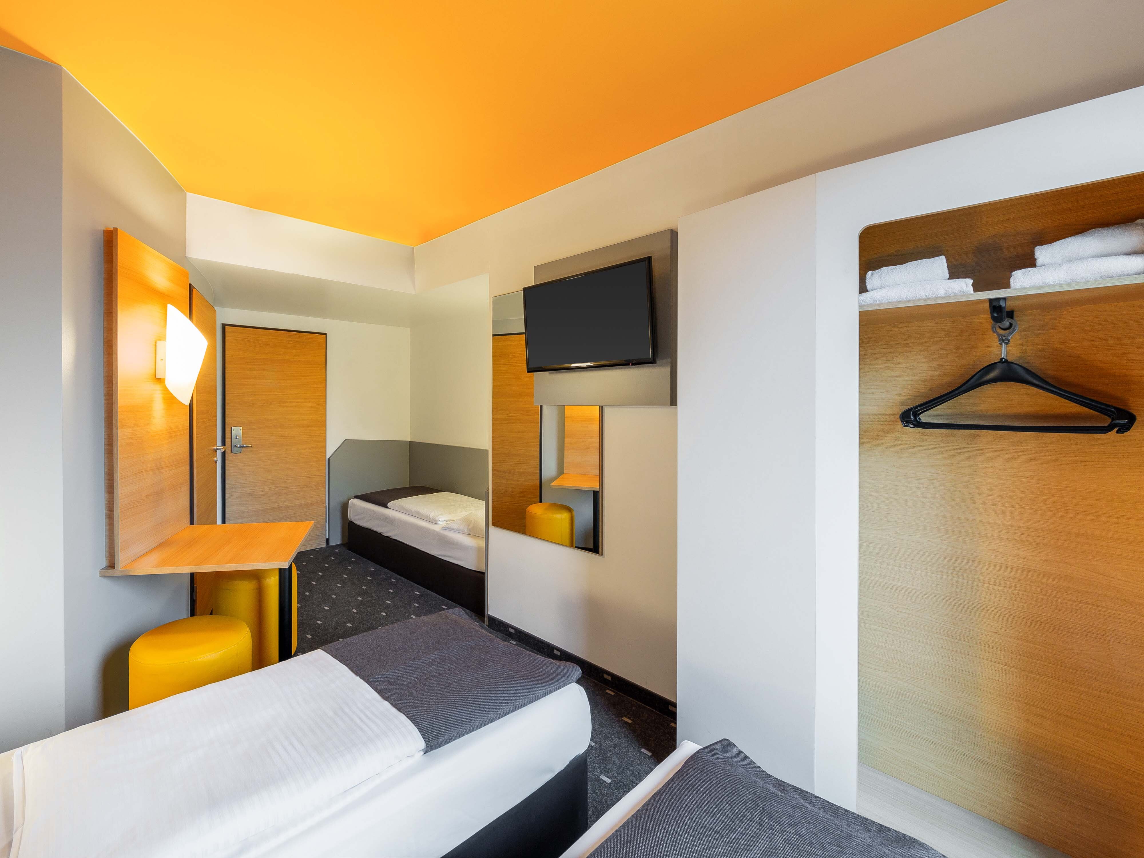 Фото B&b Hotel Düsseldorf-City