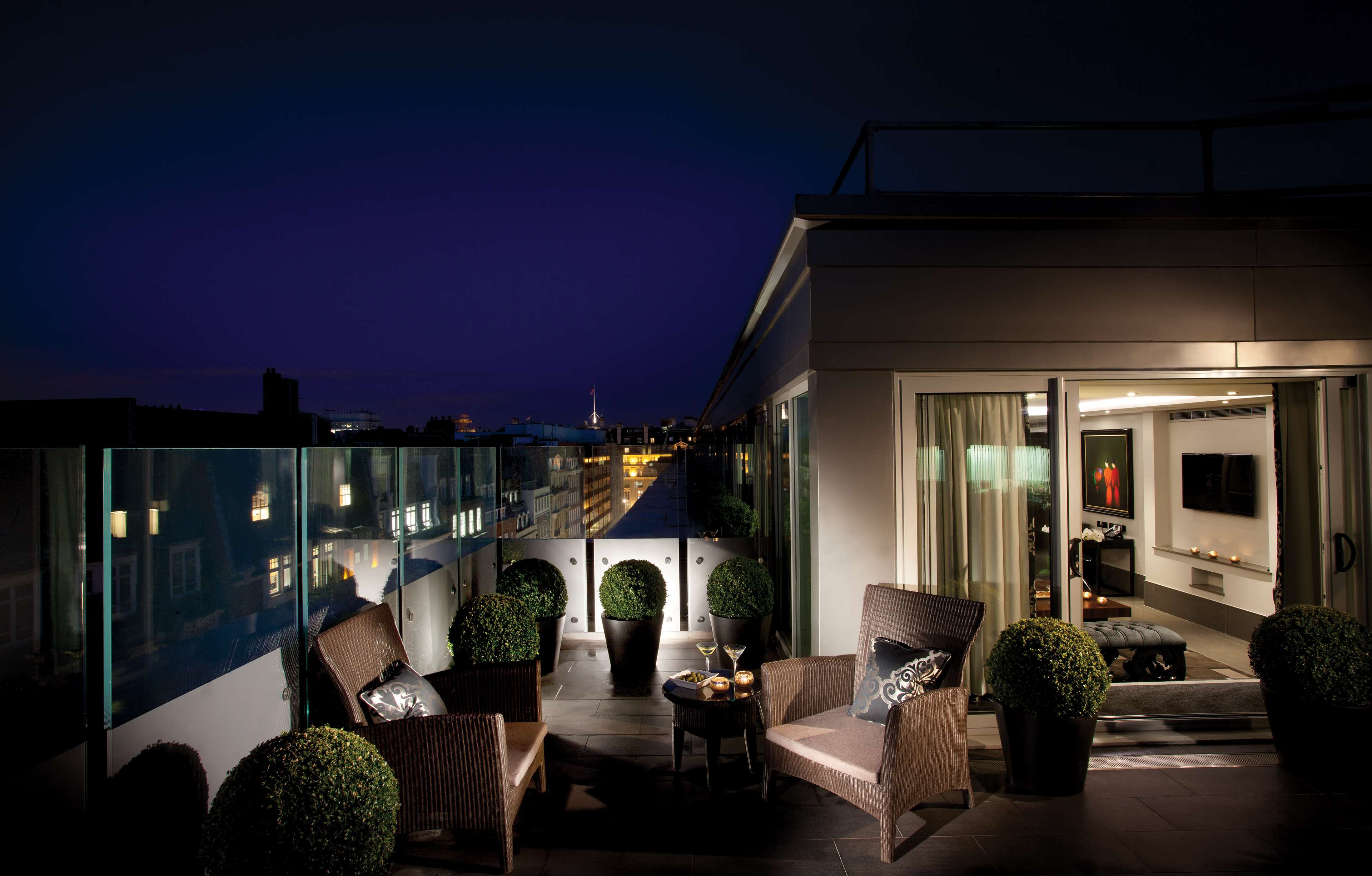 Фото The May Fair, A Radisson Collection Hotel, Mayfair London