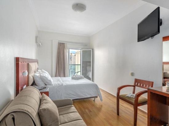 Фото Attalos Hotel