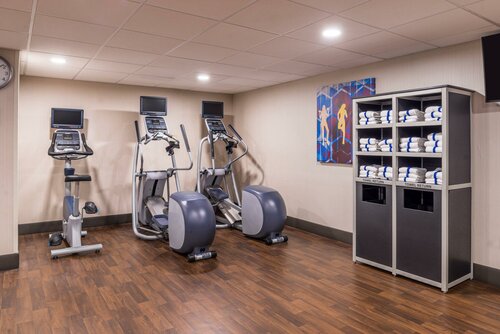 Гостиница Holiday Inn Auburn-Finger Lakes Region, an Ihg Hotel в Оберне