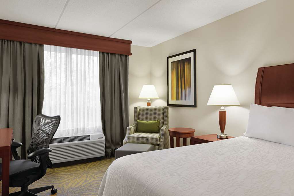 Фото Hilton Garden Inn Shelton
