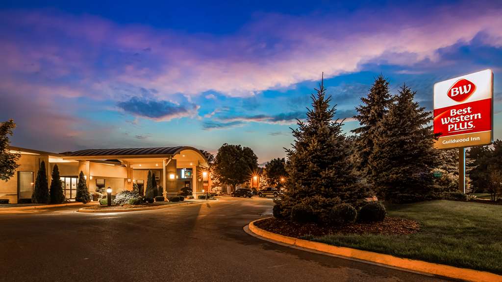 Фото Best Western Plus Guildwood Inn