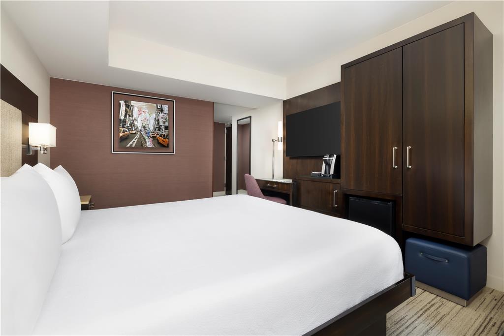 Фото Hilton Garden Inn New York-Times Square Central