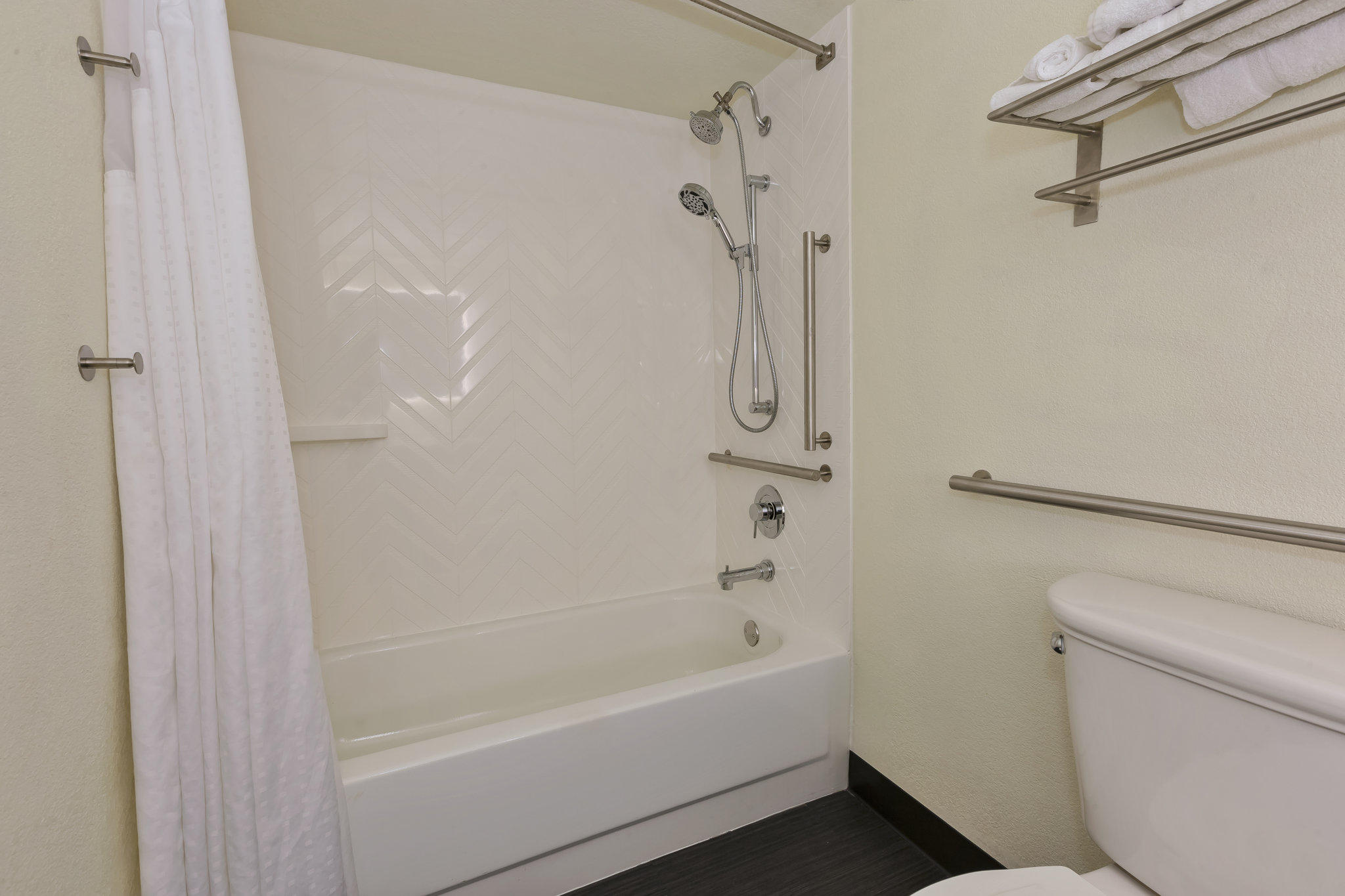 Фото Holiday Inn Morgantown - Reading Area, an Ihg Hotel