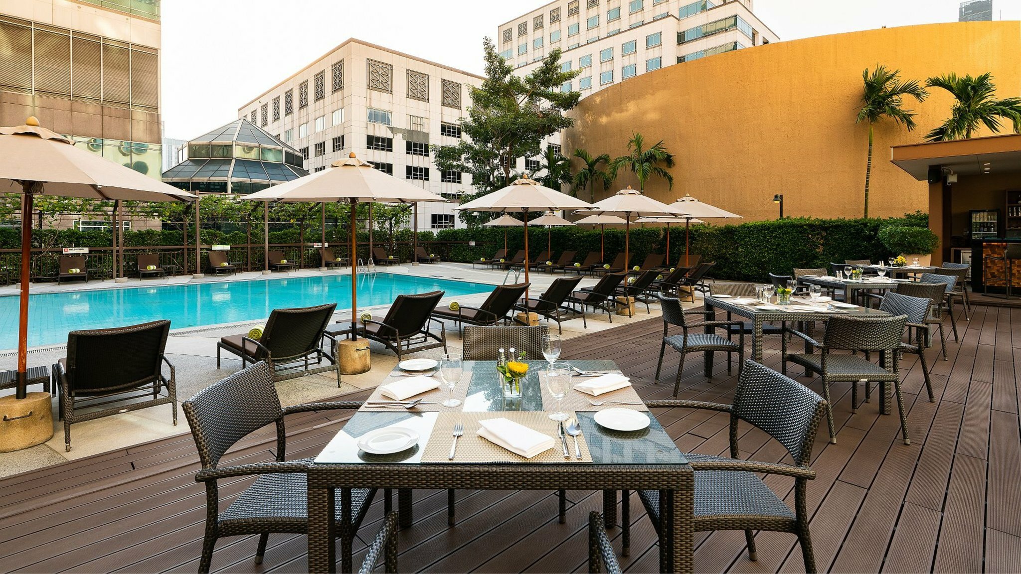 Фото Holiday Inn Bangkok Silom