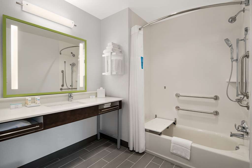 Фото Hampton Inn & Suites Raleigh Midtown