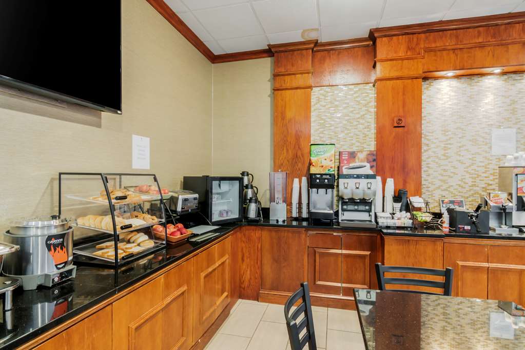 Фото Best Western Kirkwood Inn