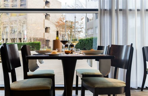 Гостиница Radisson Blu Hotel Hasselt в Хасселте