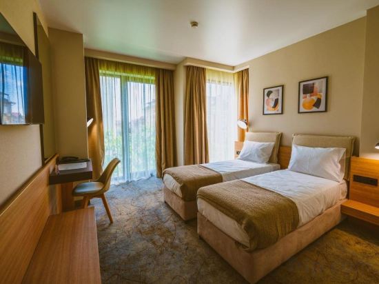 Фото B1 Downtown Hotel