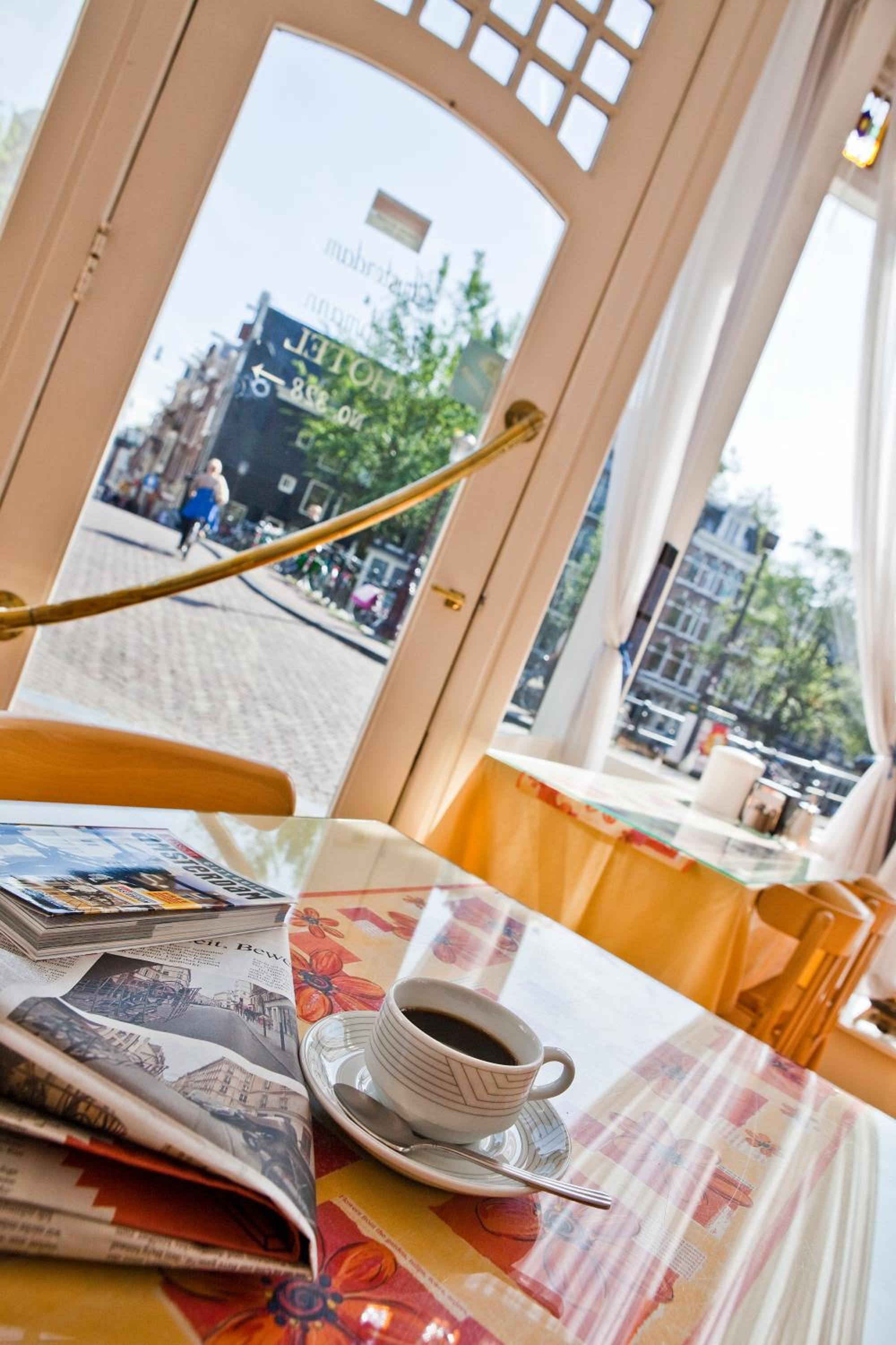 Фото Amsterdam Wiechmann Hotel