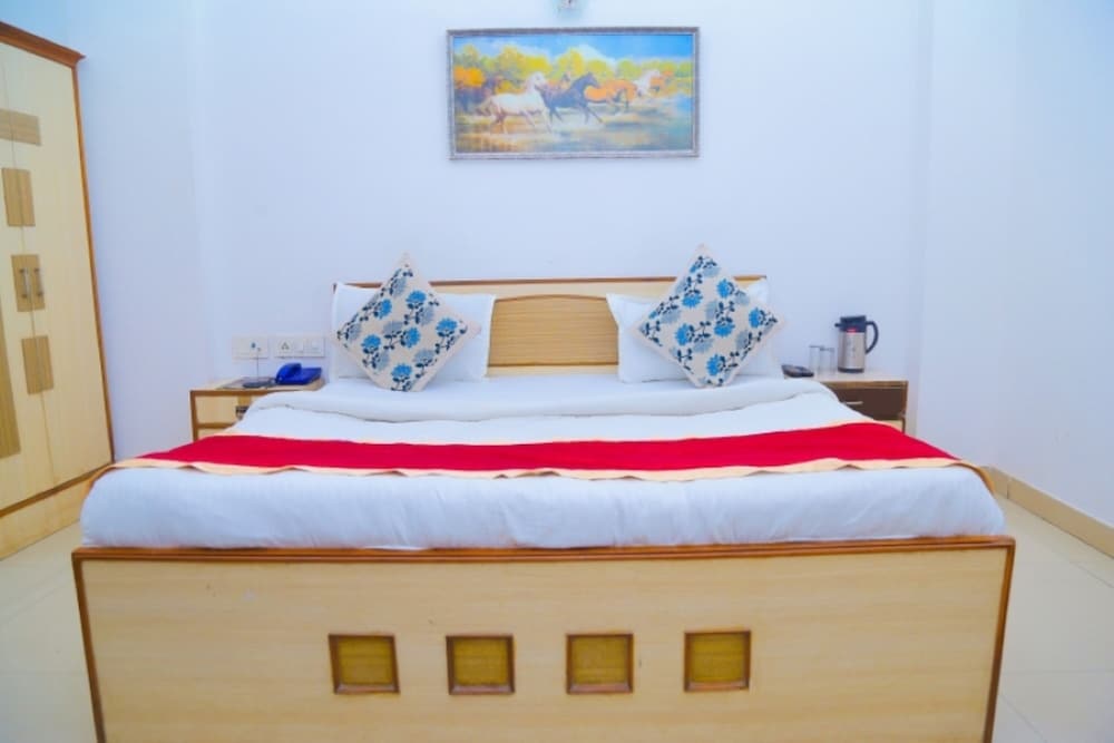 Фото Hotel Riya Palace