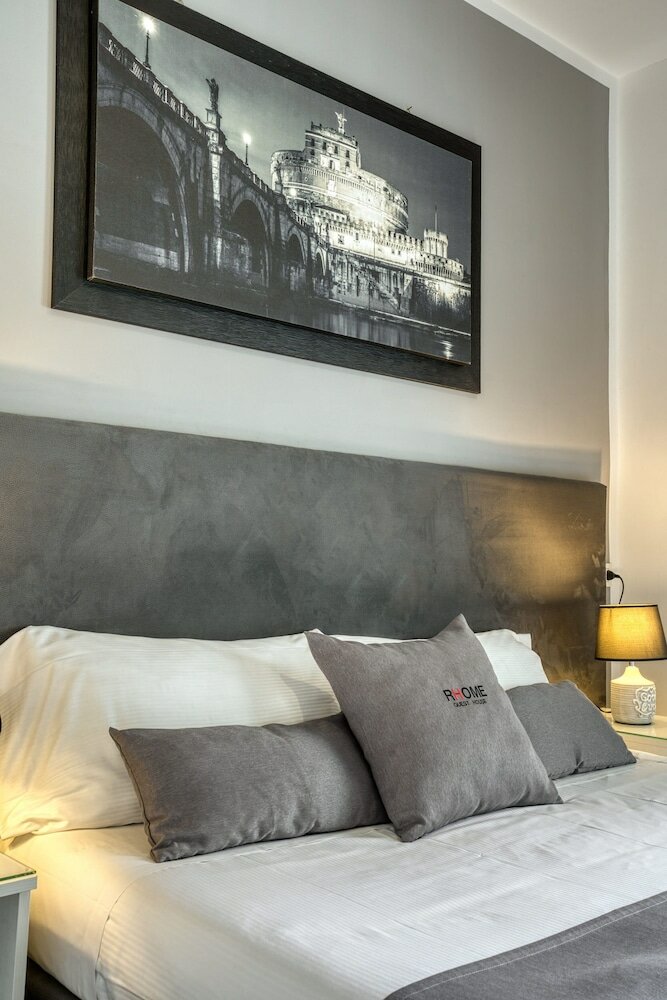 Фото Rhome GuestHouse
