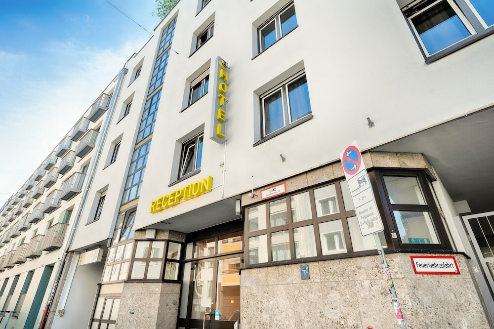 Фото B&b Hotel München-Hbf
