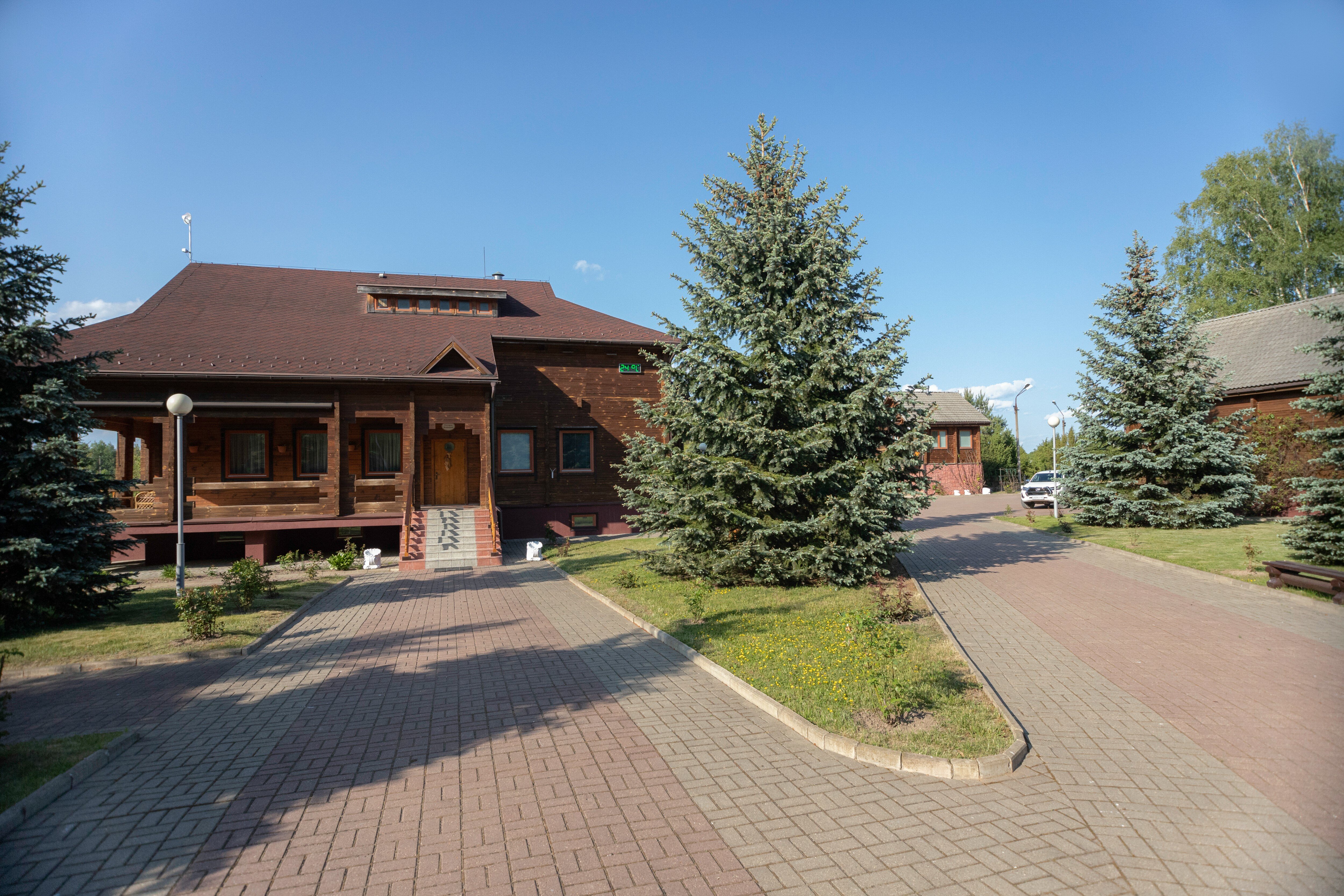 Фото Кречет