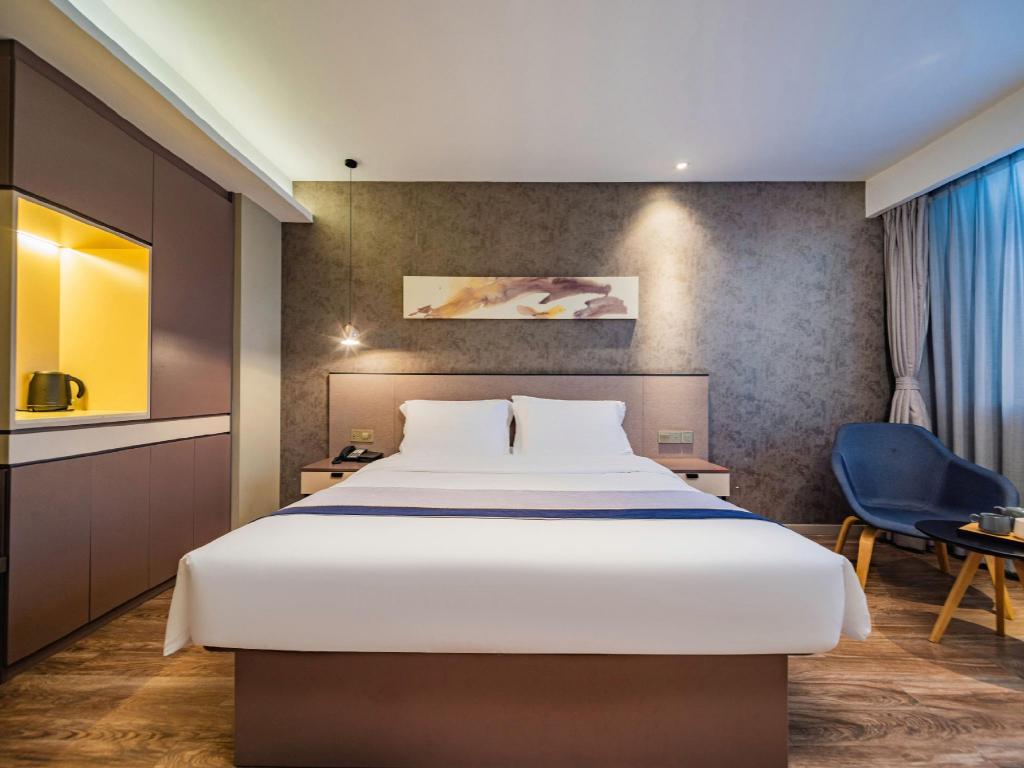 Фото Homeinn Selected Hotel Chengdu Panda Base Zoo Subway Station